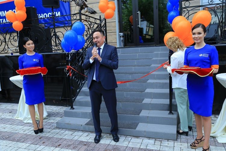 Банк «Бай-Тушум» открыл новый офис премиум-формата