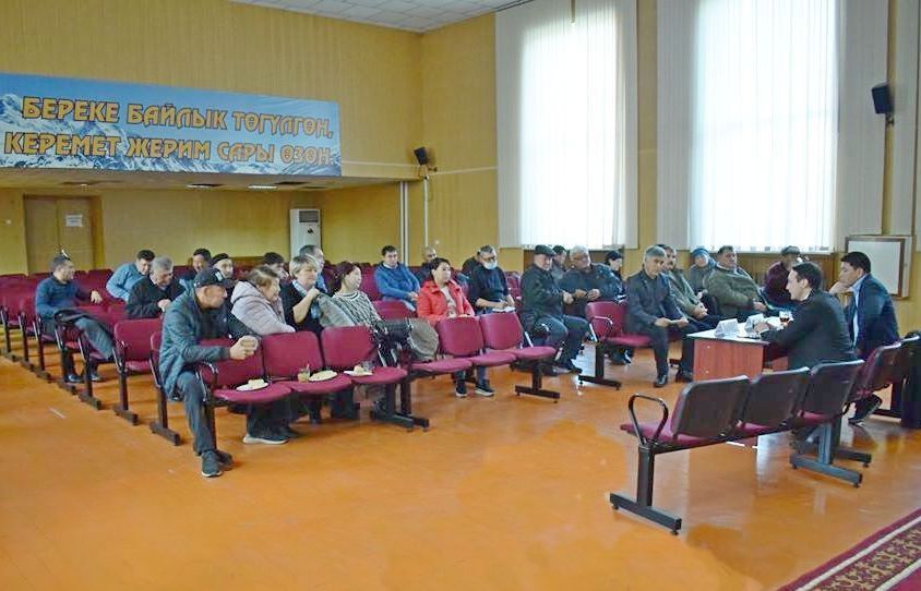 Ограничить нелегальный ввоз товаров из-за рубежа предложили предприниматели Токмока